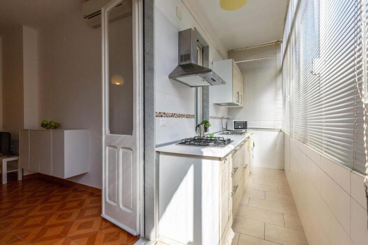 Dal Cavaliere Apartment Каляри Екстериор снимка